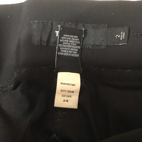 Torrid Black Pull On Pocketless Pants, Size 2 Torrid - Picture 7 of 7